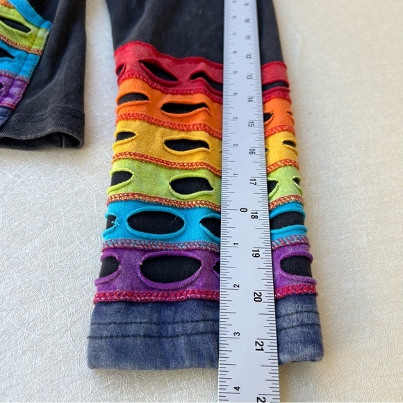 Vintage Rising International Hoodie
Rainbow Floral Patchwork Women Size … - Picture 6 of 9